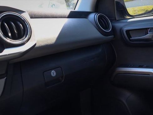 Certified 2021 Toyota Tacoma SR5 image 22