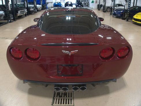 Used 2006 Chevrolet Corvette Coupe w/ Preferred Equipment Group RWD image 4