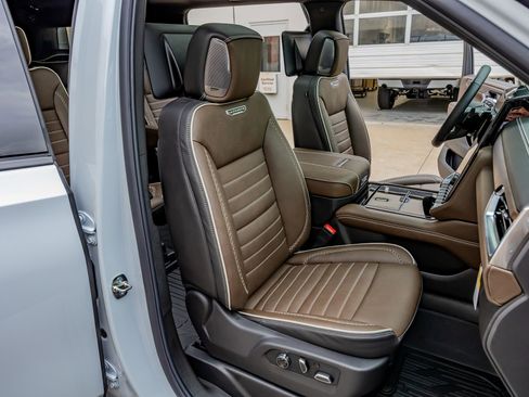 Used 2026 GMC Yukon XL Denali Ultimate image 31