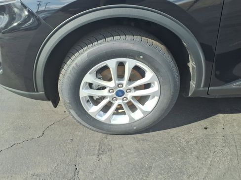 Used 2022 Ford Escape SE w/ Cold Weather Package image 6