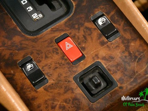 Used 1987 Mercedes-Benz 560 SL image 74