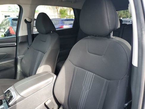Certified 2023 Hyundai Tucson SEL FWD image 11