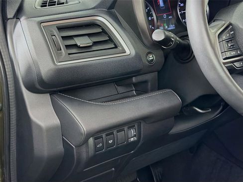 Used 2024 Subaru Ascent Touring image 10