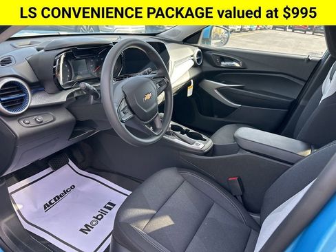 New 2026 Chevrolet Trax LS w/ LS Convenience Package image 2