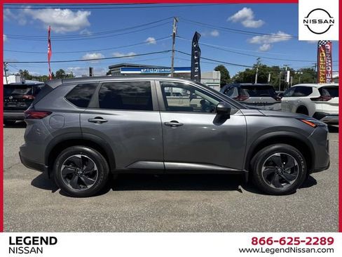 Certified 2024 Nissan Rogue SV AWD/4WD image 5