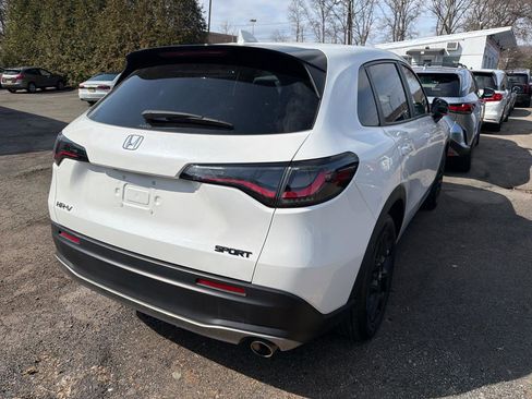 Used 2024 Honda HR-V Sport image 6