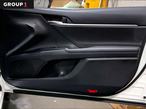 Certified 2020 Toyota Camry SE image 22