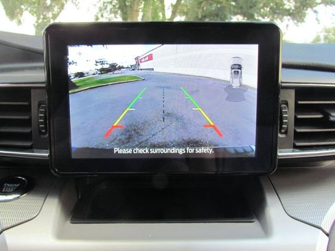 Used 2022 Ford Explorer XLT w/ Equipment Group 202A RWD image 34