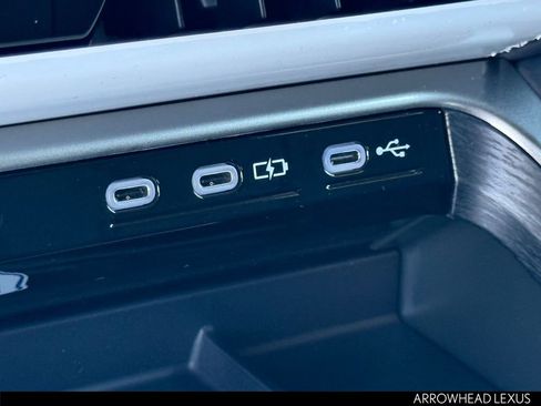 New 2026 Lexus TX 500h AWD image 19