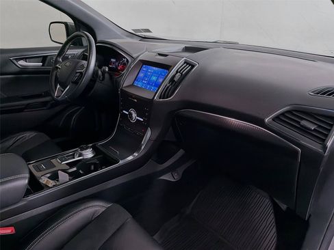 Used 2020 Ford Edge ST w/ Cold Weather Package AWD/4WD image 32