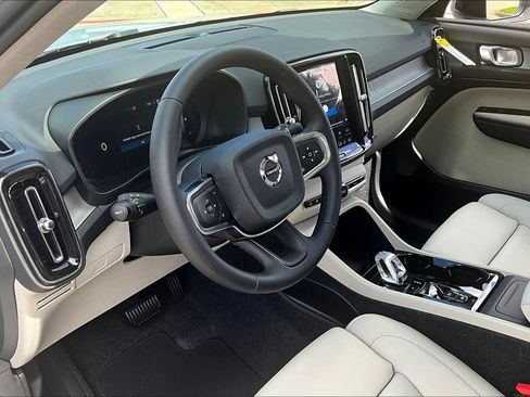 New 2026 Volvo XC40 B5 Plus w/ Protection Package Premier image 24