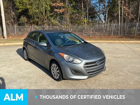 Used 2016 Hyundai Elantra GT image 4