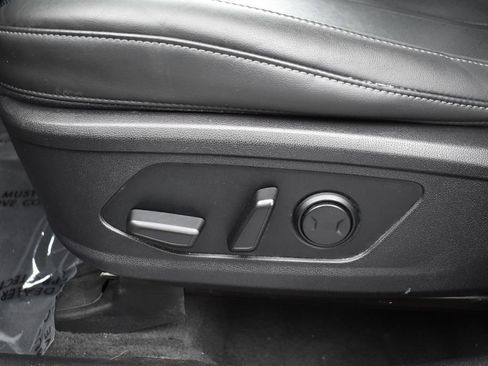 Certified 2022 Kia Sorento EX image 11