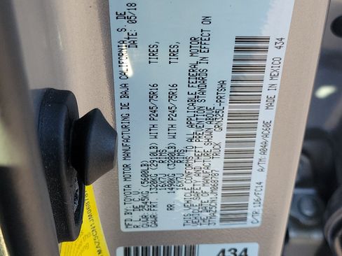 Used 2018 Toyota Tacoma SR5 RWD image 27