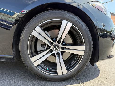Used 2025 Mercedes-Benz C 300 4MATIC Sedan image 13