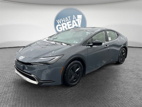 New 2026 Toyota Prius Plug-In Hybrid image 8