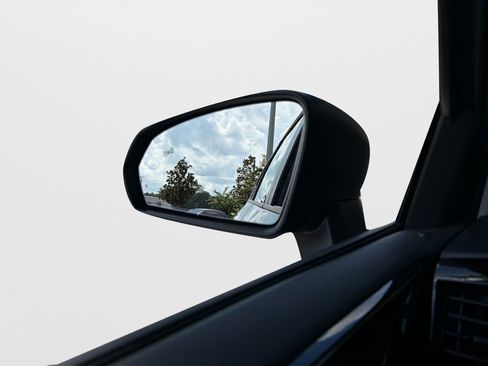 New 2026 Volkswagen Taos S FWD image 32