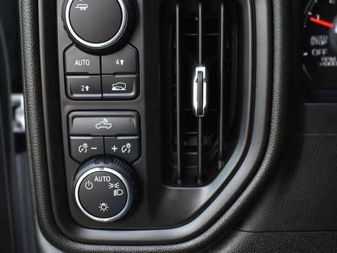 Used 2025 Chevrolet Silverado 1500 Custom image 19