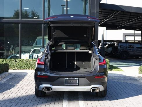 Used 2025 BMW X4 xDrive30i image 7