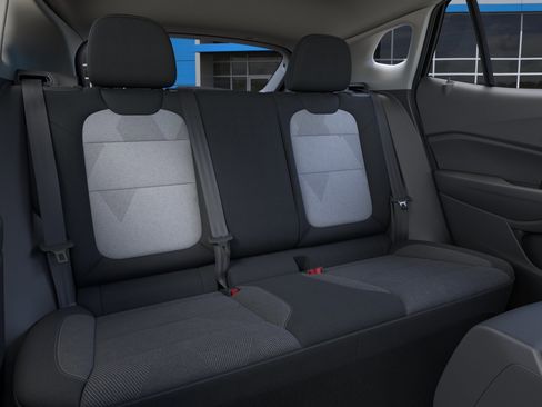 New 2026 Chevrolet Trax LS w/ LS Convenience Package FWD image 17
