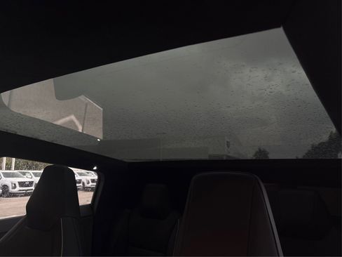 Used 2025 Tesla Cybertruck AWD Crew Cab image 29