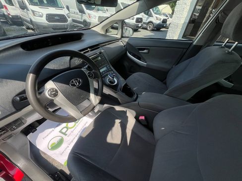 Used 2010 Toyota Prius Two FWD image 13