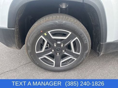 New 2026 Jeep Cherokee Limited image 10