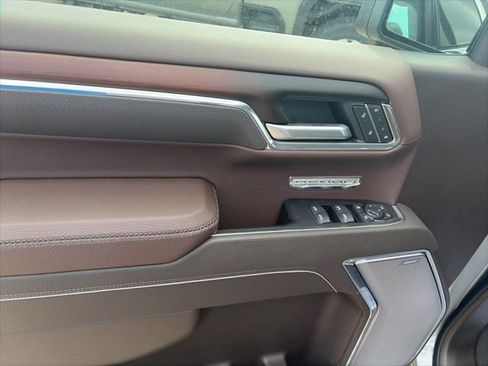 New 2026 GMC Sierra 1500 Denali w/ Denali Reserve Package AWD/4WD image 17