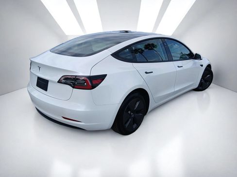Used 2023 Tesla Model 3 Standard Range RWD image 4