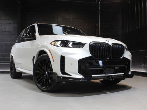 Used 2025 BMW X5 xDrive40i w/ M Sport Package image 11