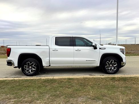 Used 2023 GMC Sierra 1500 SLT image 5
