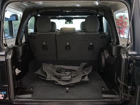 Used 2024 Jeep Wrangler Unlimited AWD/4WD image 50
