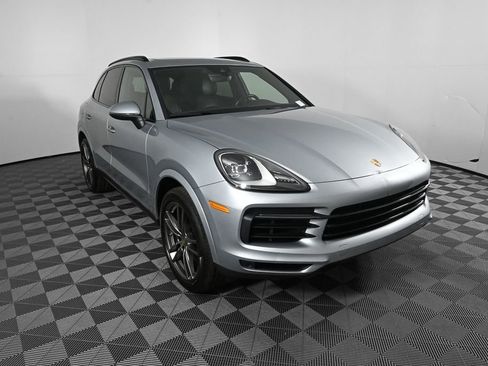 Used 2021 Porsche Cayenne AWD/4WD image 23