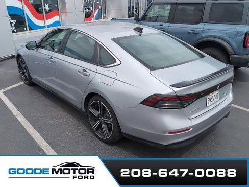 Used 2024 Honda Accord Sport image 3