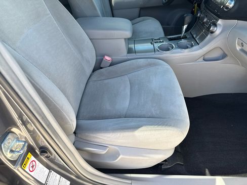 Used 2011 Toyota Highlander 4WD image 64