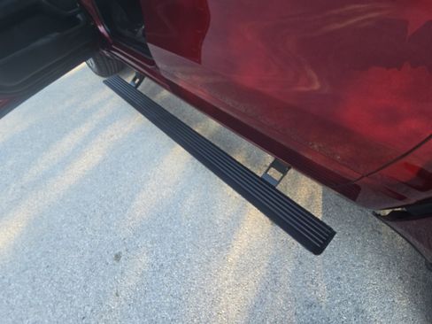 Used 2025 RAM 1500 Laramie w/ Laramie Southwest Edition image 31