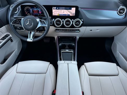 Certified 2025 Mercedes-Benz GLA 250 image 15