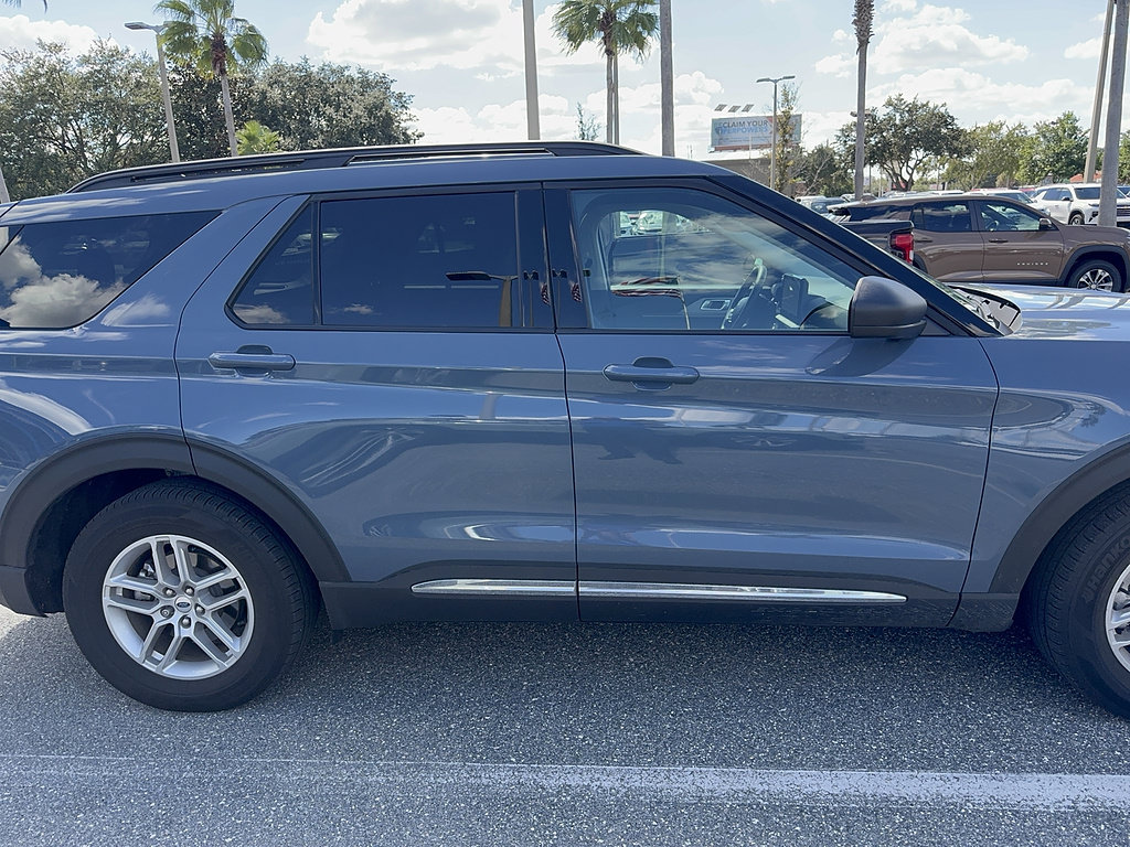 Used 2025 Ford Explorer Active RWD image 58