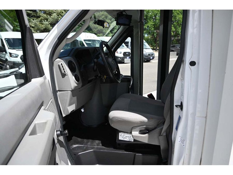 Used 2015 Ford E-350 and Econoline 350 Super Duty RWD image 13