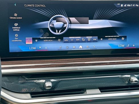 New 2026 BMW X5 sDrive40i w/ Climate Comfort Package RWD image 13