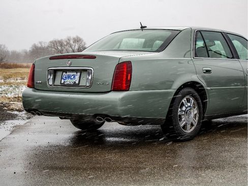 Used 2005 Cadillac De Ville w/ Equipment Group image 16