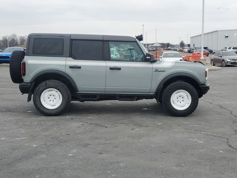 Used 2021 Ford Bronco Badlands image 8