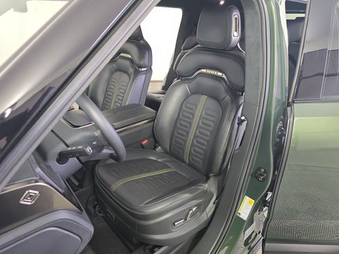 Used 2024 Rivian R1S Adventure AWD/4WD image 20