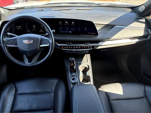 Certified 2024 Cadillac XT4 Premium Luxury image 4