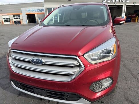 Used 2019 Ford Escape Titanium image 16