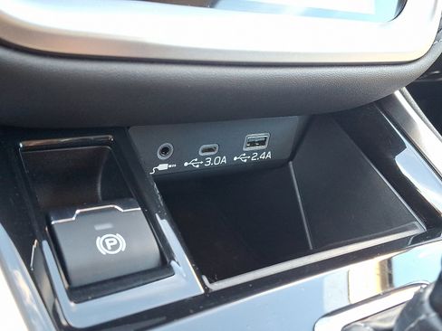 Certified 2025 Subaru Legacy Premium image 24