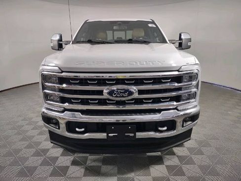 Used 2023 Ford F250 Lariat w/ Chrome Package AWD/4WD image 4