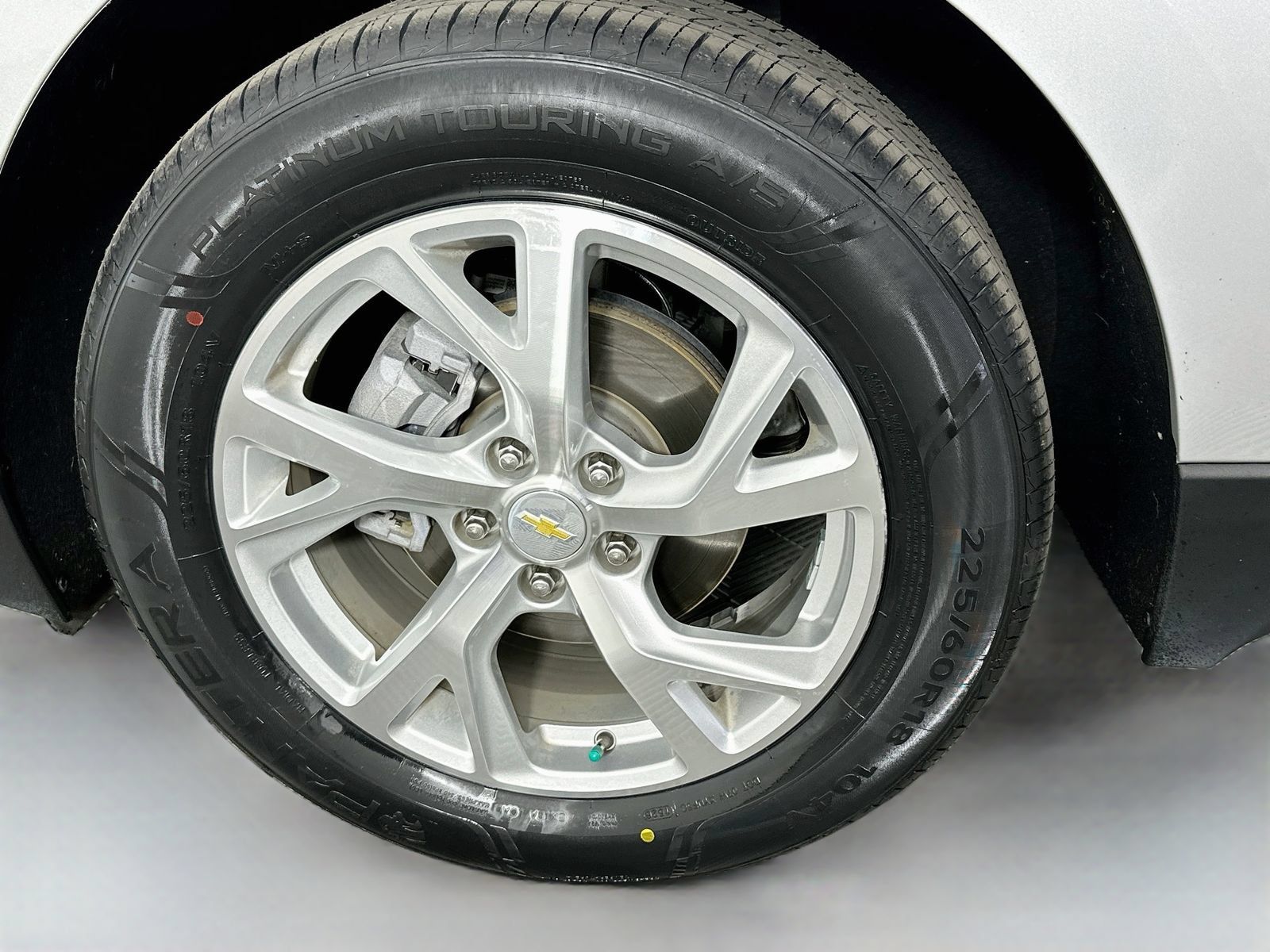Used 2021 Chevrolet Equinox Premier AWD/4WD image 32
