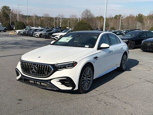 New 2026 Mercedes-Benz E 53 AMG e 4MATIC Sedan image 3