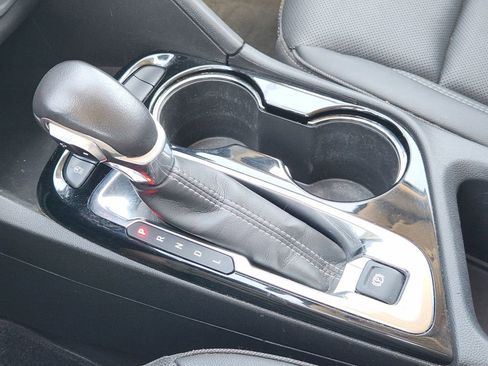 Used 2024 Buick Encore GX Sport Touring image 20